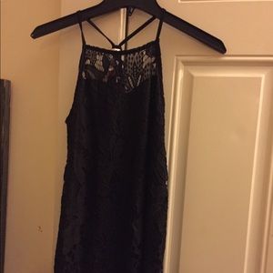XS lacy black top